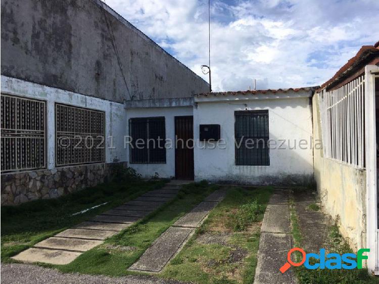 Casa en venta Urb. Piedra Azul Cabudare 23-4140 RM