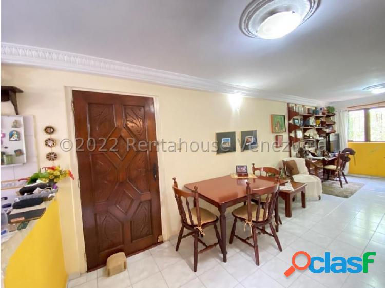 Apartamento en venta en Barquisimeto.La Arboleda. 23-5883 GR