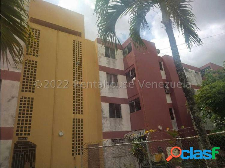 Apartamento en venta Bararida Barquisimeto 23-11385 RM