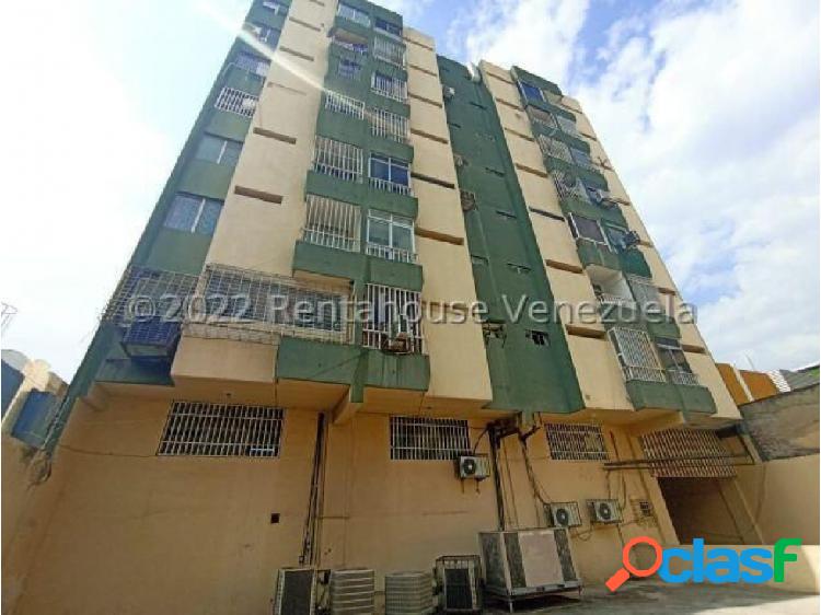 Apartamento en venta Centro de Barquisimeto 23-11704 RM