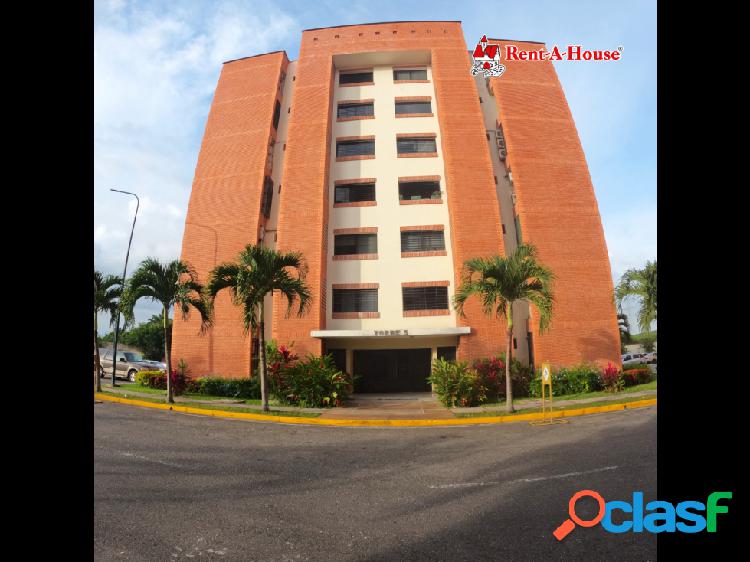 Apartamento en Alquiler Zona Las Trinitarias Barquisimeto
