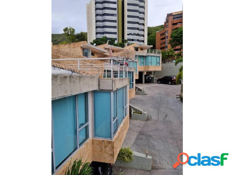 En Venta Casa tipo Town House en el Parral Resdencias