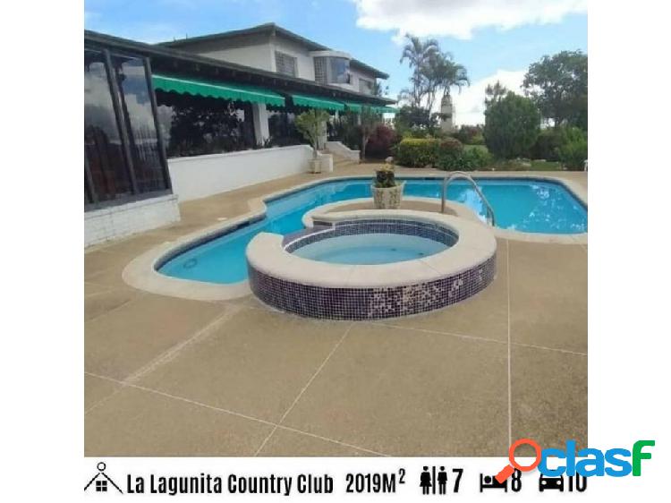 En Venta Casa en La Lagunita Country Club 2019mts