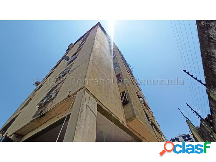 Apartamento en venta Centro Barquisimeto 23-12275 RM