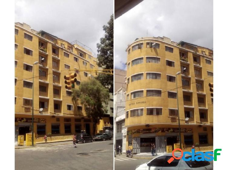 EDIFICIO EN VENTA AV LECUNA1.824 M2