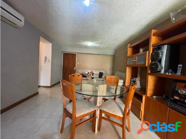 APARTAMENTO EN VENTA CHUAO 2H/2B/2E