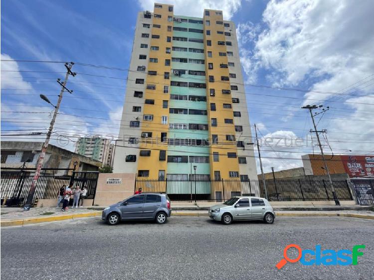 Apartamento en venta Av. Florencio Jimenez 22-26698 RM