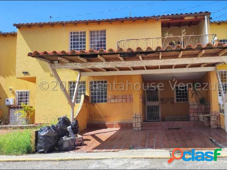 casa en Alquiler La Mora Cabudare 23-11614 JRH