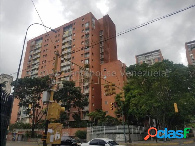 Apto en venta Boleita Norte 22-3004 Sandra White