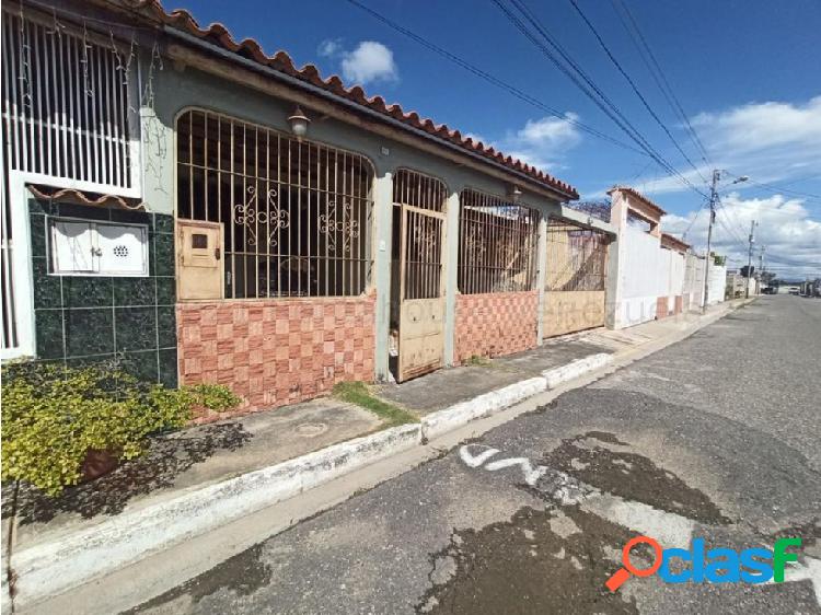 Casa en venta Brisas de Carorita Barquisimeto 22-21237 RM