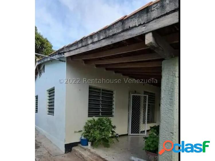 Maritza Lucena 04245105659 Vende casa en Bararida MLS