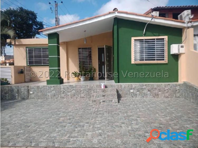 Casa en venta Prados de Golf Cabudare 23-13927 RM