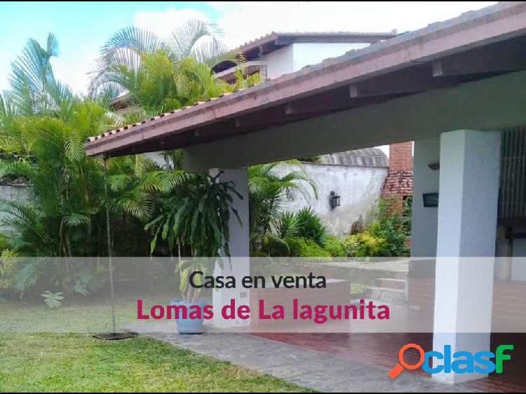 Casa en venta en Lomas de La Lagunita con amplio jardín y