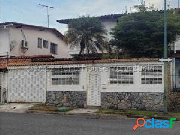 Casa en venta en Macaracuay 23-8247 Adri 04143391178