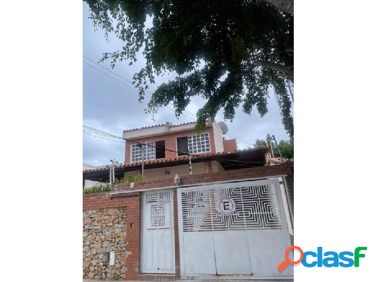 Vendo casa 350m2 5h/5b+s/3p Pampatar 7362