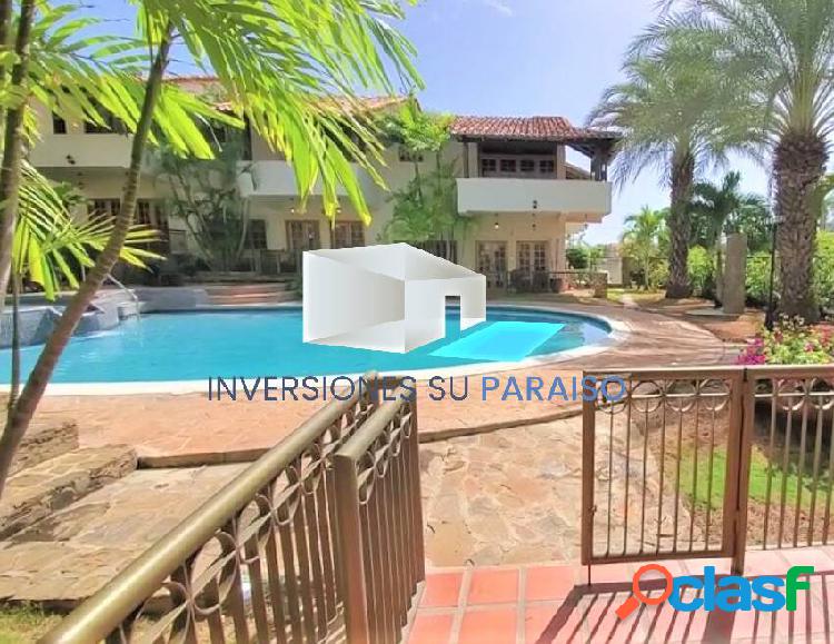 Bella Casa en Venta en Av Aldonza Manrique