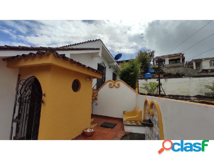 Venta casa 185 m2, 3h/3b/2p Altos del Halcón 4965