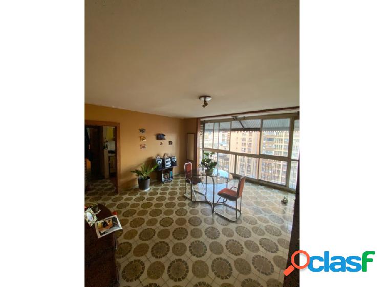 Apartamento / Venta / Av Baralt 49m2