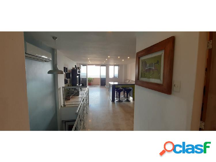 SE VENDE Apartamento Duplex 130 mt2 2H / 3B / 2PE Loma Linda