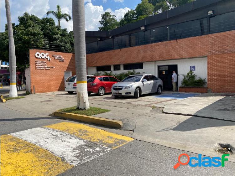 Se vende Casa Comercial 800m2,8p. Chuao.