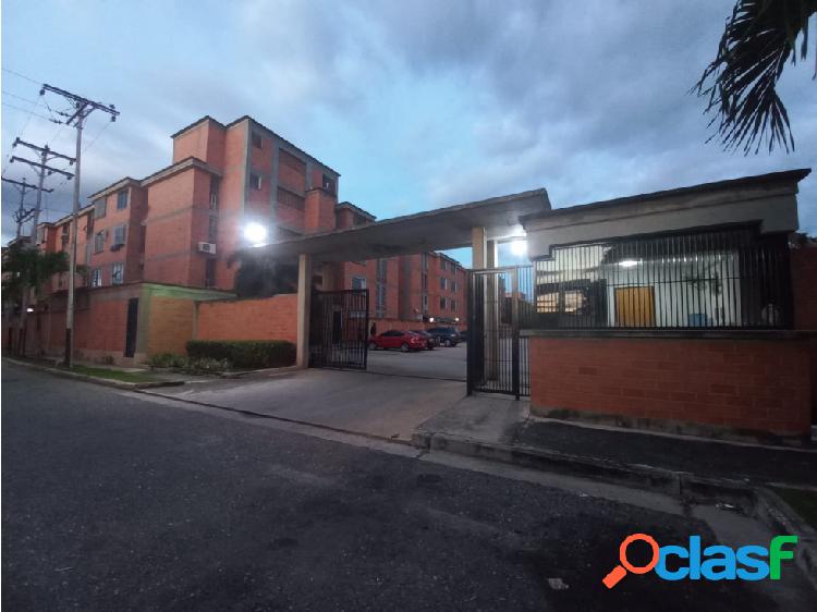 Apartamento en Ciudad Alianza, Res. Las Trinitarias - 85 m2