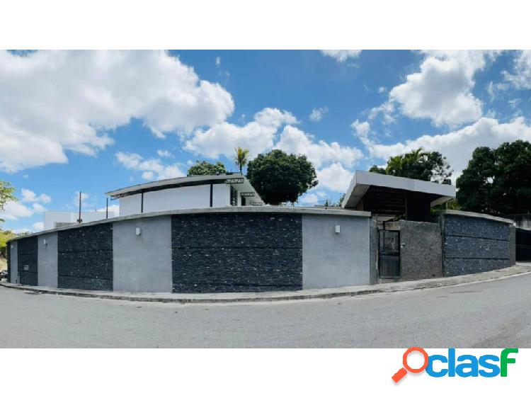 Casa en Venta en Prados del Este OBRA GRIS