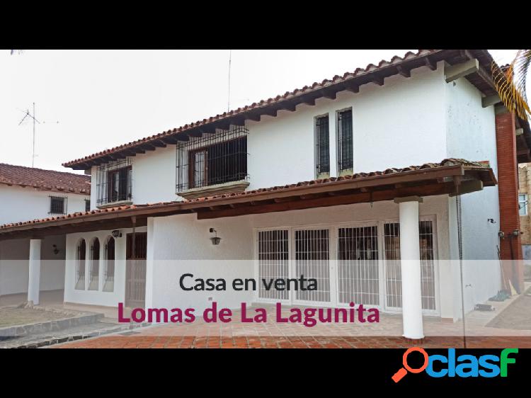 Amplia casa en venta en Lomas de La Lagunita bordeada de