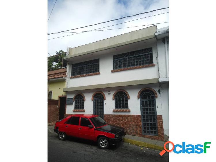 Vendo casa 450m2 11h/6b/0p Baruta 3002