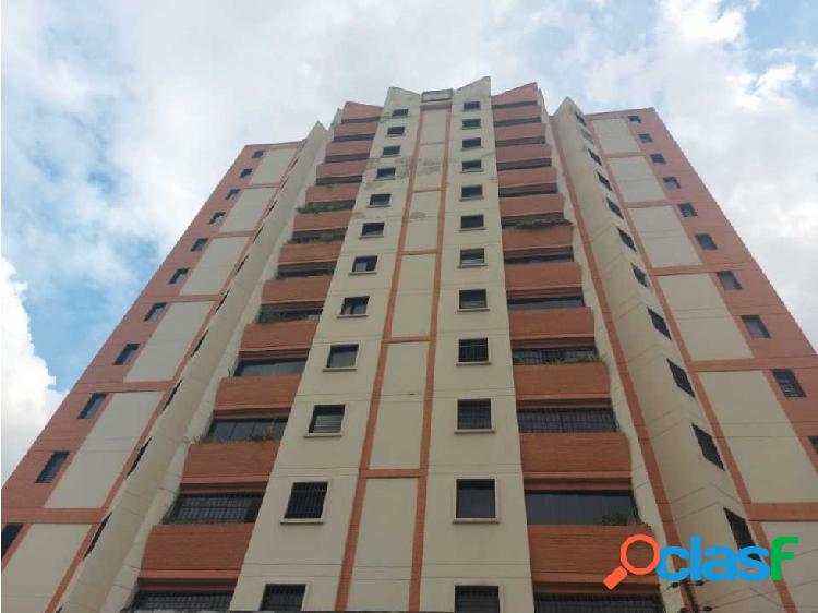 Apartamento de 90m2 en Los Caobos en Maracay