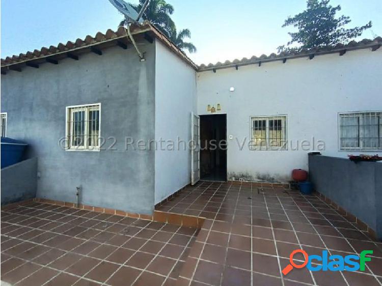 casa en venta cabudare en la piedad norte 23-16818 HG