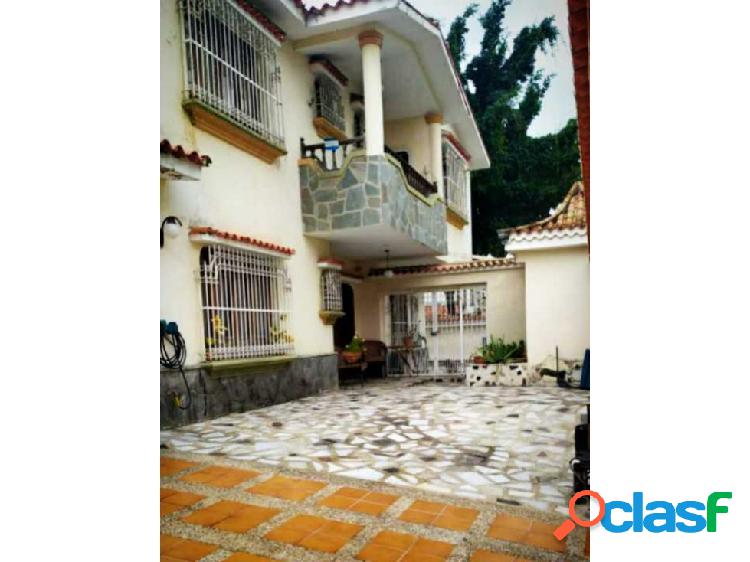 CASA EN VENTA PARA REMODELAR EN LAS 4 AVENIDAS DE PREBO