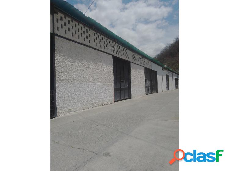 Alquilo galpón 120m2 Mampote 5363