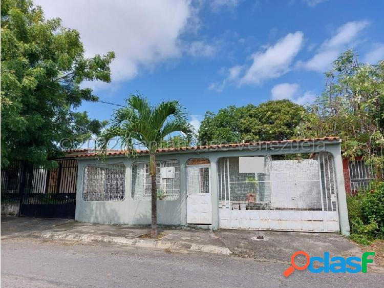 Casa Comercial en venta Las Mercedes Cabudare #23-12668 MV