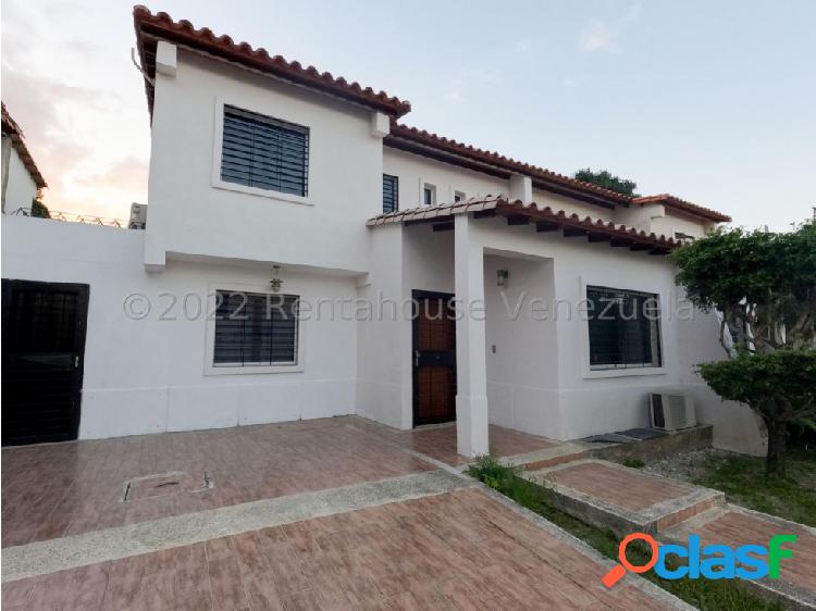 Casa en Alquiler Los Rastrojos Cabudare #23-17333 MV