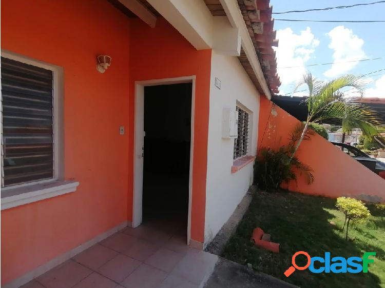 ###Casa en Venta en Cabudare-La Mora, JulioRentahouse Vende: