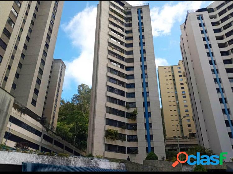 En venta versátil apartamento en El Cigarral, Caracas