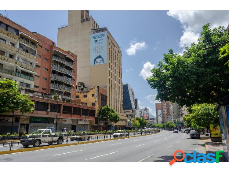 Se alquilan locales 80m² 1b Chacao