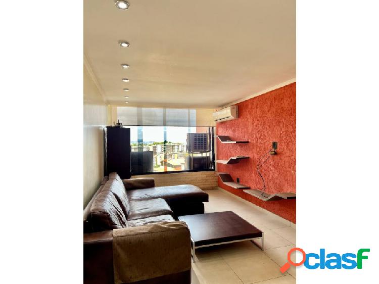 Apartamento en Venta Colinas de La Tahona 2H/ 2B/ 2P /1M