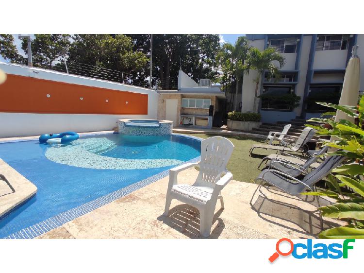 Venta casa 825m2 5h/6b/5p Santa Paula 1069