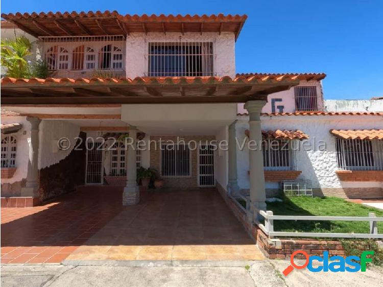 **Junior Alvarado Vende Casa Rah 23-12825 **