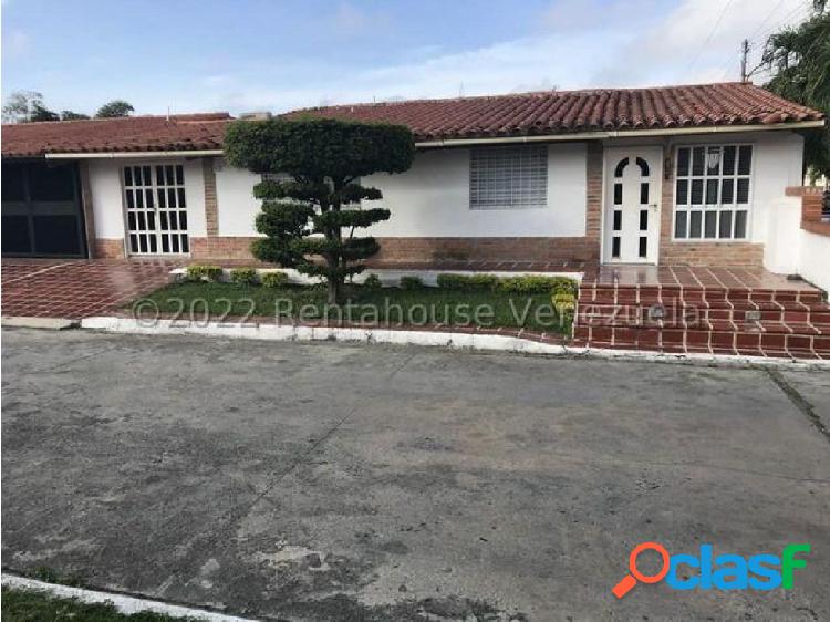 Rent-House Ofrece Amplia y cómoda casa en el este 23-9292