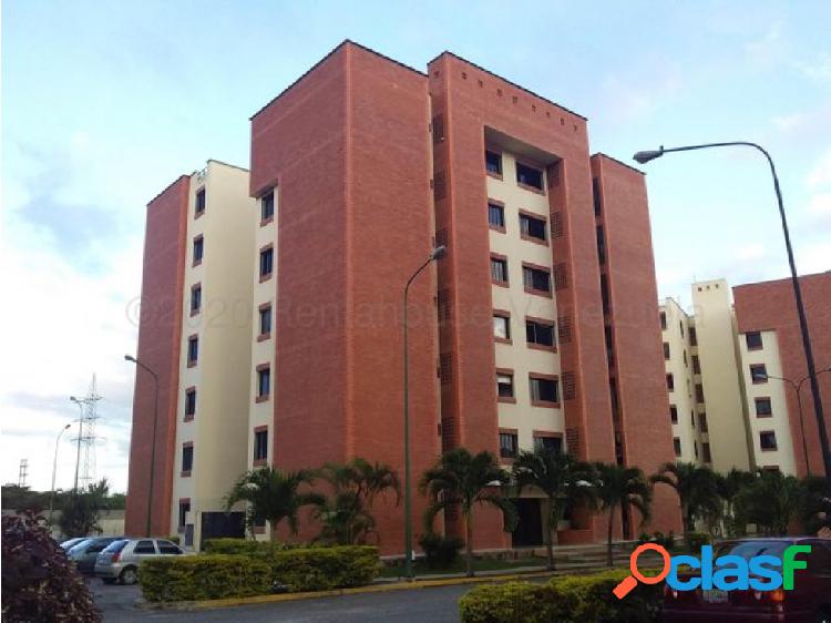 Apartamento en venta en Bqto Este Urb Las Trinitarias