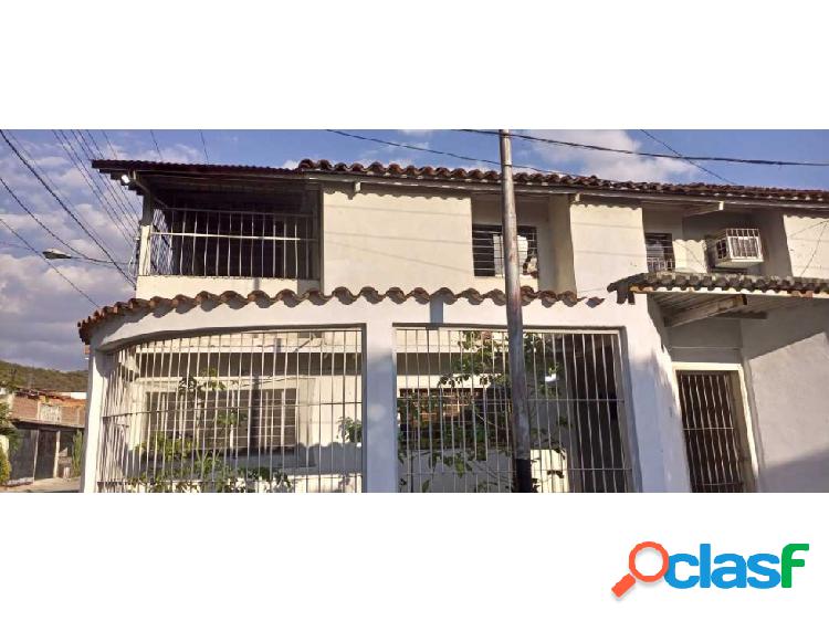 Habitación amoblada para Estudiantes en Base Sucre, Maracay