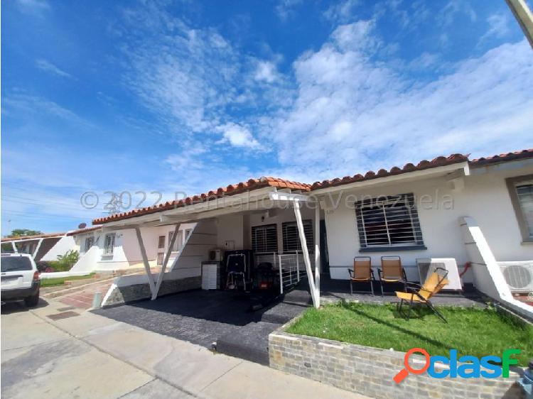 **Junior Alvarado Vende Casa Rah 23-12798 **