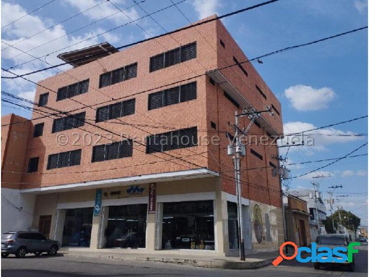 Maritza Lucena 04245105659 Vende Edificio en Barqto MLS