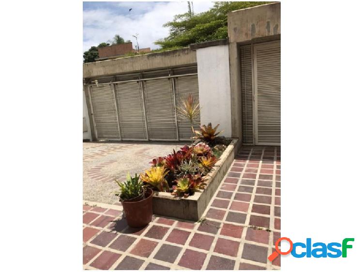 Vendo casa 359m2 4h/5b/3p Caurimare