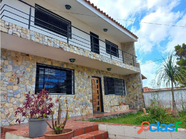 Casa en alquiler de180 m² Urb. San Juan San Antonio