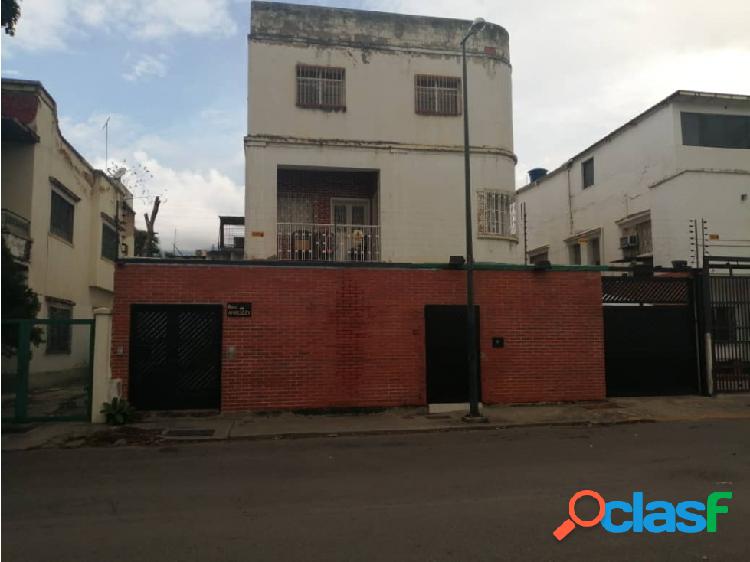 Se Vende Apto 60m2 2h/1b/0pe Los Chaguaramos