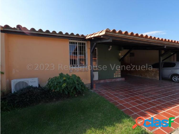 CASA EN VENTA CABUDARE AV LIBERTADOR #23-21026 KAREN G