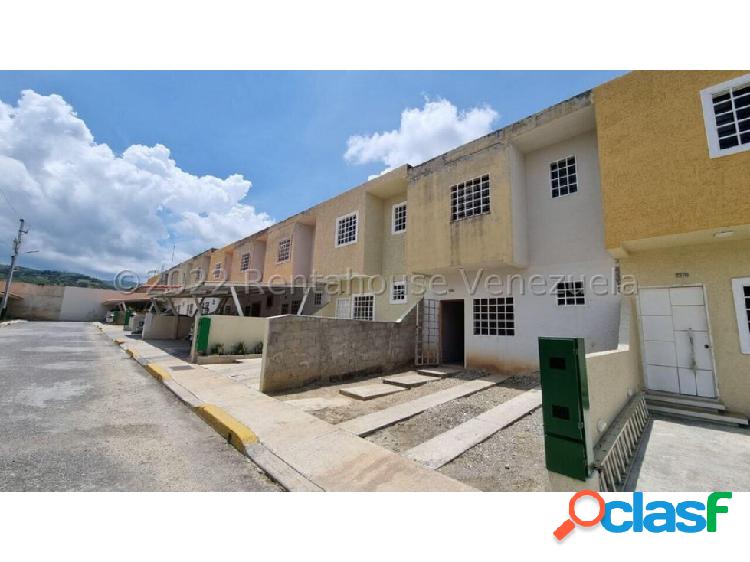 CASA EN VENTA CABUDARE CASALINDA #23-10960 KAREN G